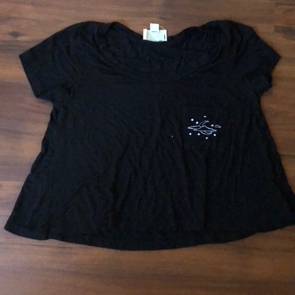 LA hearts cropped tee with pocket